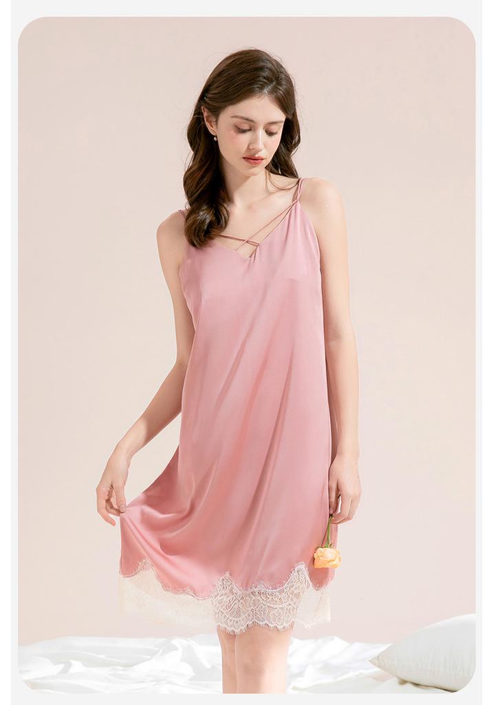 Fenteng [satin imitation silk] high-end suspender nightgown, light luxury dress, lace low neck sleepwear, women's sexy short skirt
