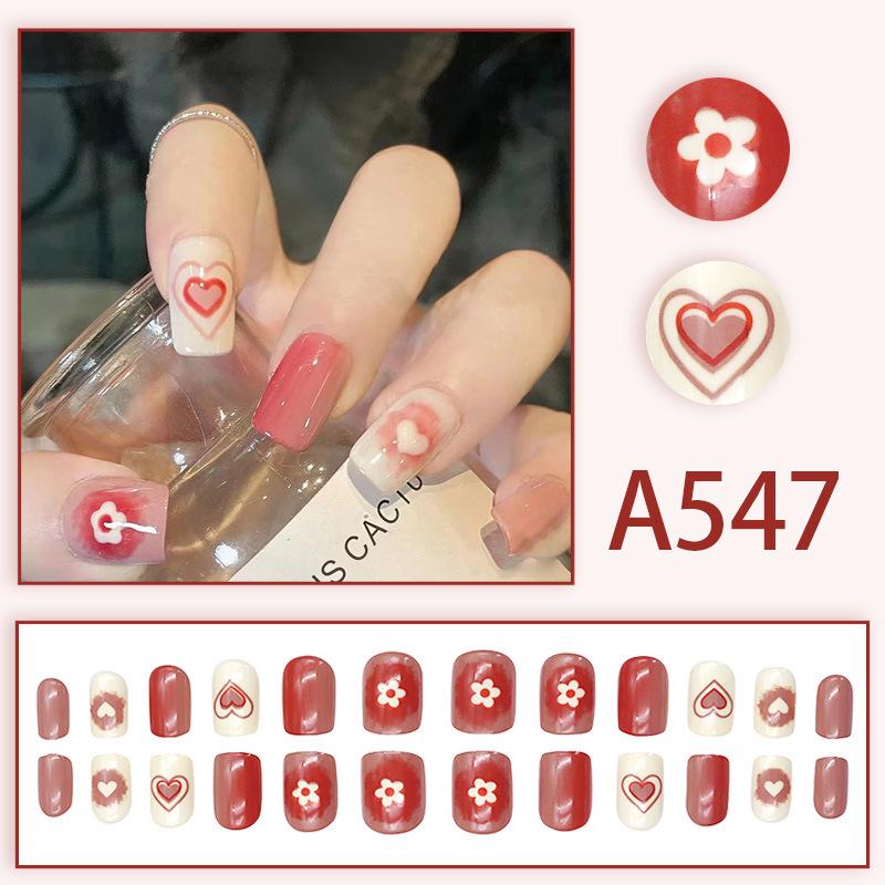 Chic Pink & White Heart & Flower Nail Art | Detachable Wearable False Nail Tips