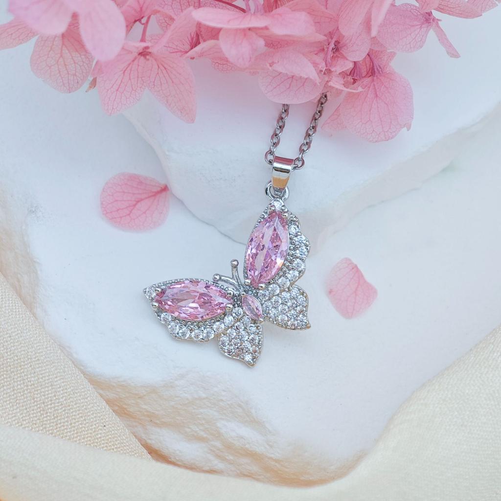 Necklace female European and American full zirconium butterfly necklace female autumn and winter versatile temperament niche design sense does not
