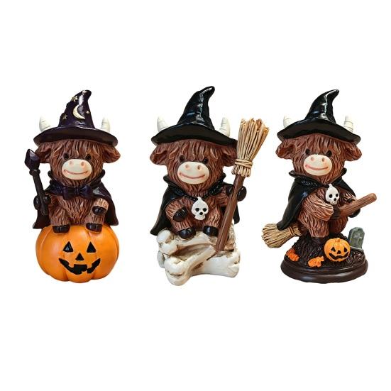 Highland Cow Figurine, Halloween Witch Pumpkin Skull Cow Statue, Resin Scottish Ornament for Calf Lovers, Shelf, Tiered Tray, Mantel, Tabletop Decor