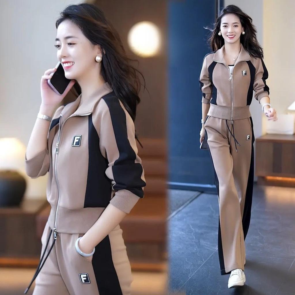 Fashionable Sporty Long-sleeved Set for Women, Suitable for Autumn and Winter, with A Youthful and Elegant Style, Featuring A Casual Two-piece Look.