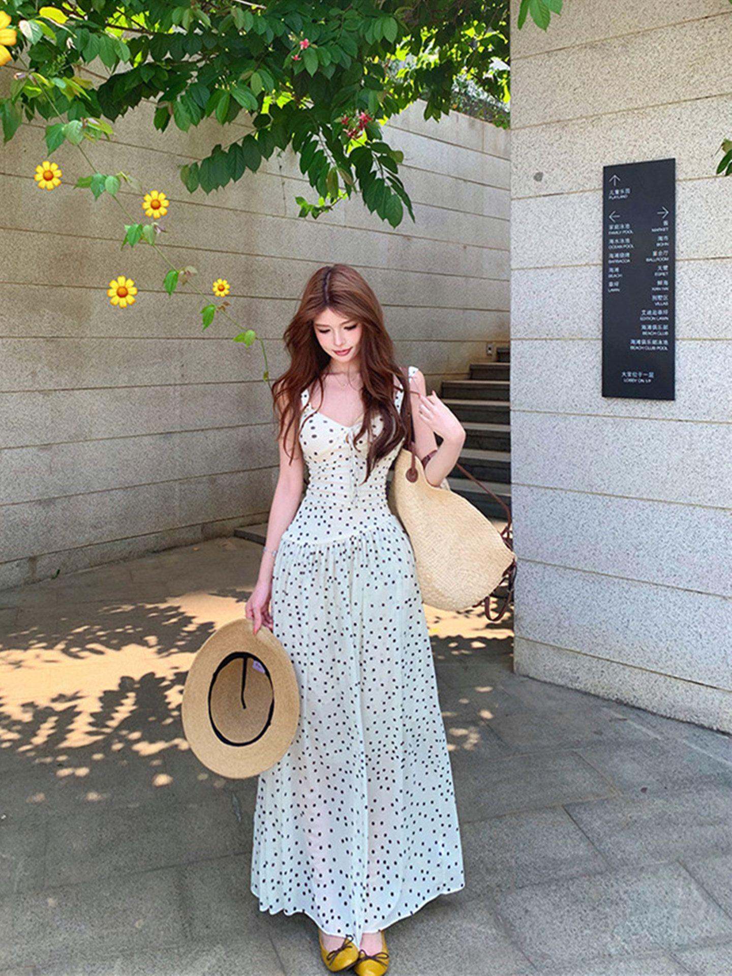 Summer new French sweet and spicy storm point hollow suspender dress women s design temperament waist sleeveless long dress S [excellent quality]