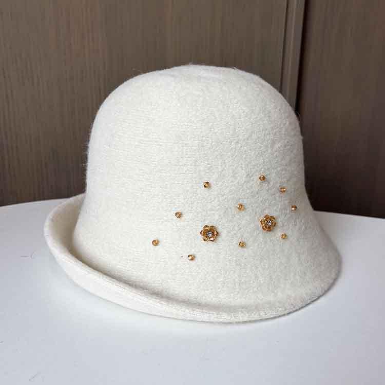 

Korean Version Of Rhinestone Flower Decorative Crimped Top Hat Autumn And Winter Knitted Wool Hat Women S Thermal Bucket Basin Hat One size fits all молоко, білий колір