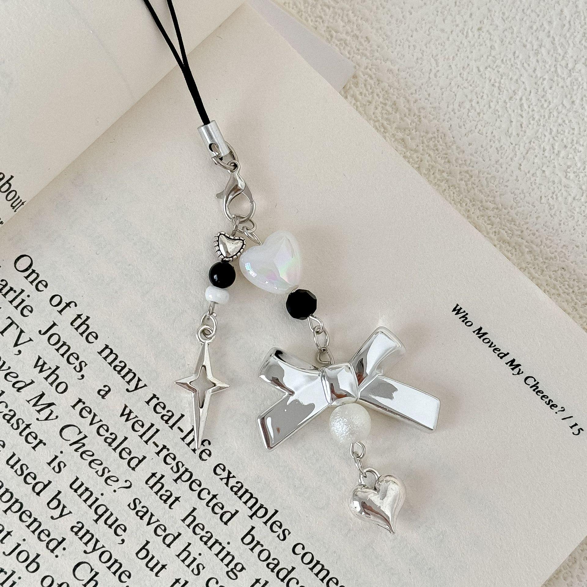 

Стильный серебряный телефонный брелок-бантик с универсальными подвесками в виде карты Polaroid и сумки Love Bag