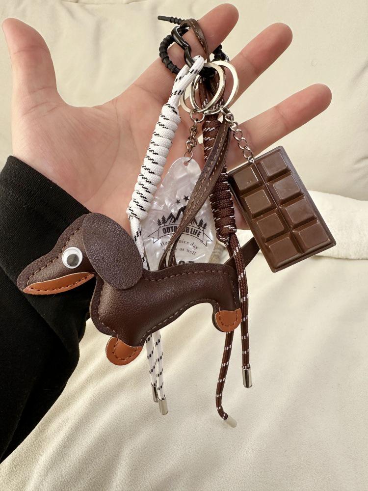 Miu Style Dachshund Leather Pendant: Handmade Braided Rope Keychain & Accessories