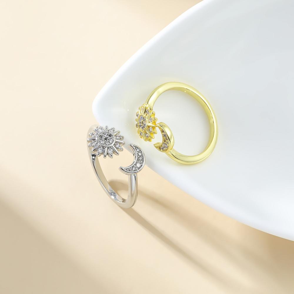 Fashion Shiny Zircon Rings for Unisex Sun Moon Adjustable Open Couple Rings Luxury Exquisite Elegant Wedding Party Jewelry Gifts