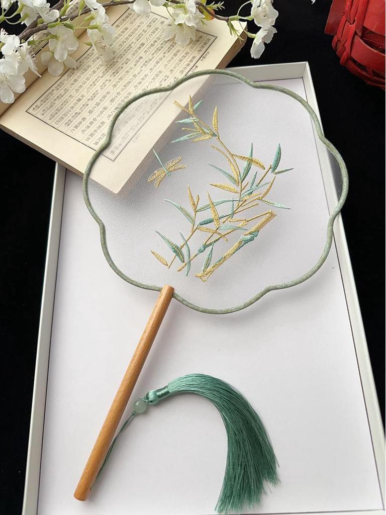 Ancient Style Chinese Embroidered Round Fan for Hanfu and Cheongsam