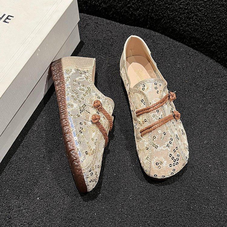 2025 women's summer new retro ethnic style hollow Doudou shoes mesh soft sole casual one-pedal flat shoes