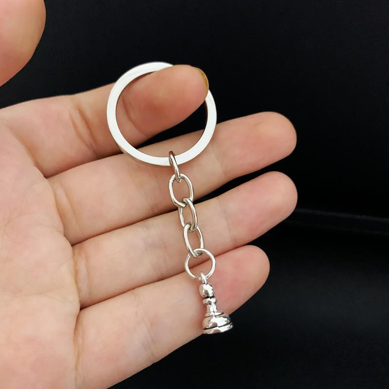 Chess pendant keychain alloy pendant keychain Chess King Queen Rook Knight Pawn Bishop Silver Color Pendant KeyRing jewelry gift серебряный