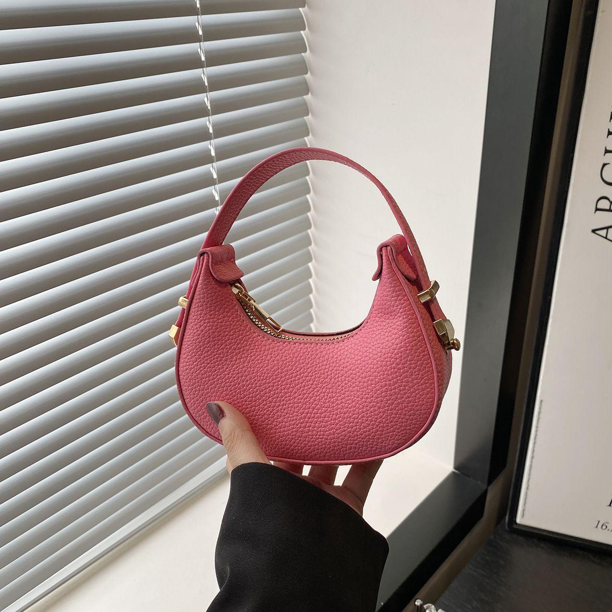 

High value mini version niche small bag female foreign style mini small cute texture mouth red envelope fashion hand bag троянди рожеві кольору