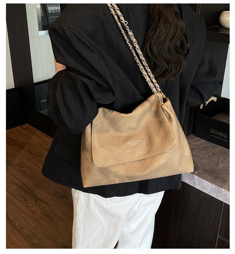 Premium Bag Women 2025 New Fashion Texture Shoulder Bag Large Capacity Chain Crossbody Commuter Tote Bag
