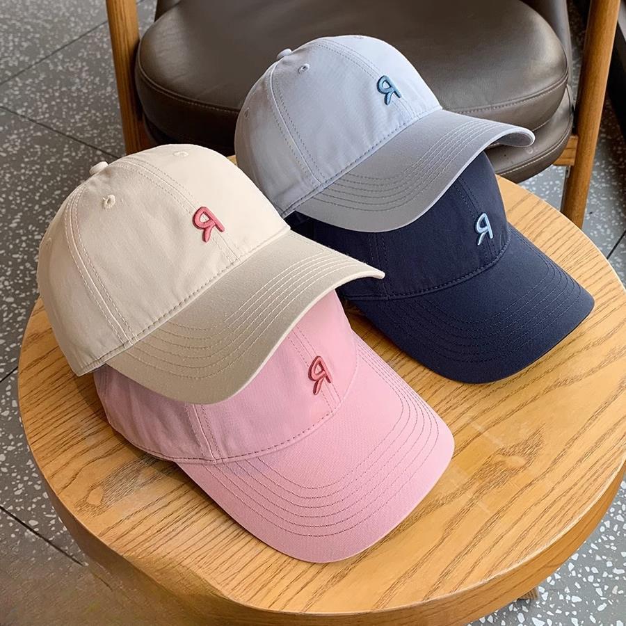 Wide Brim Design Face Showing Small Baseball Cap for Girls In Summer Thin Breathable Sun Hat with Large Brim Soft Top Baseball Cap for Men