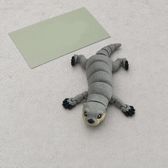 Desktop Decoration 3D Printed Articulated Otter Toy for Kids, Flexible Fidget Figure, Durable Spinner Movable Animal Sensory Stress Relief Office Desk