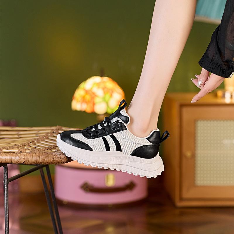 

3233 осенние кожаные кроссовки маленького размера для женщин, корейская версия кроссовок на толстой подошве с внутренней платформой для увеличения роста, кроссовки «папины» для женщин 40