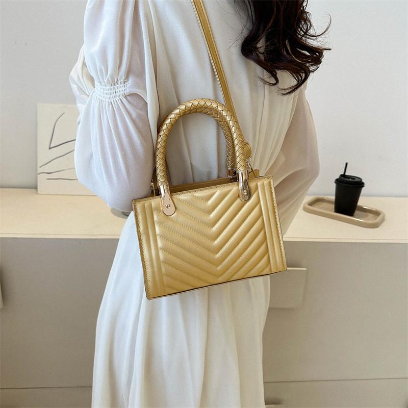 Stylish Pu Square Handbag For Women Trendy Street Fashion 2023 Summer Collection