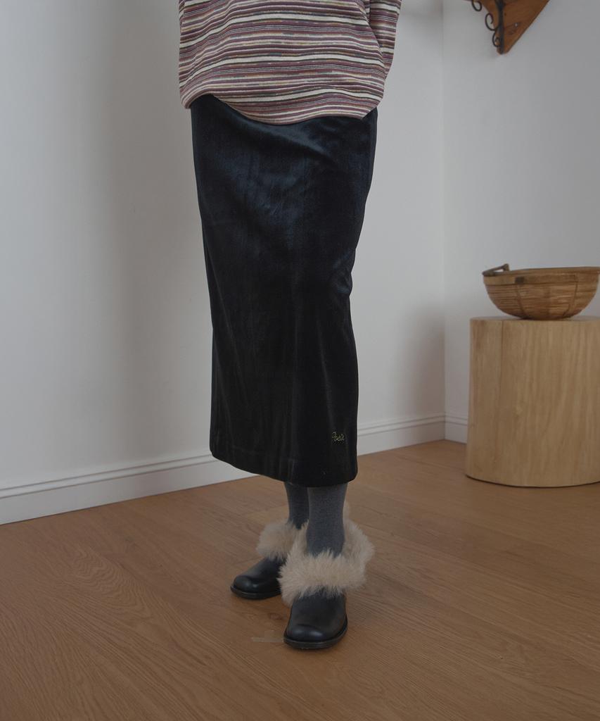Poeteuseoul Velor Long Skirt_Black