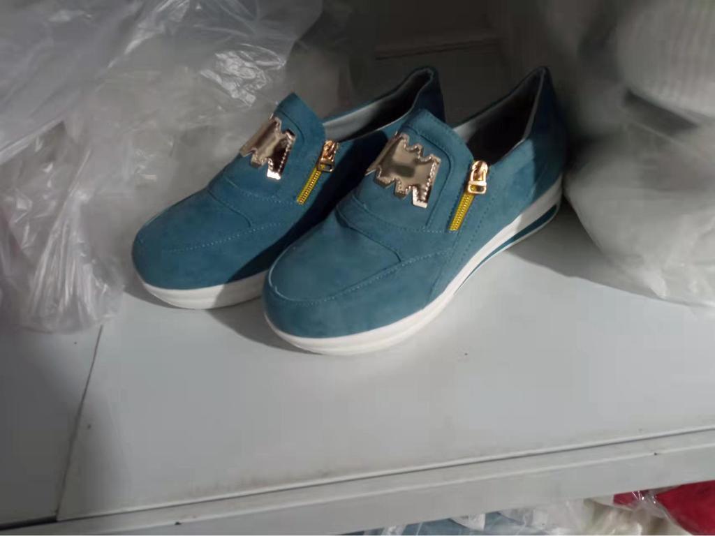 2024 Plus Size Platform Sports Shoes with Side Zipper - Solid Color, Flat Bottom