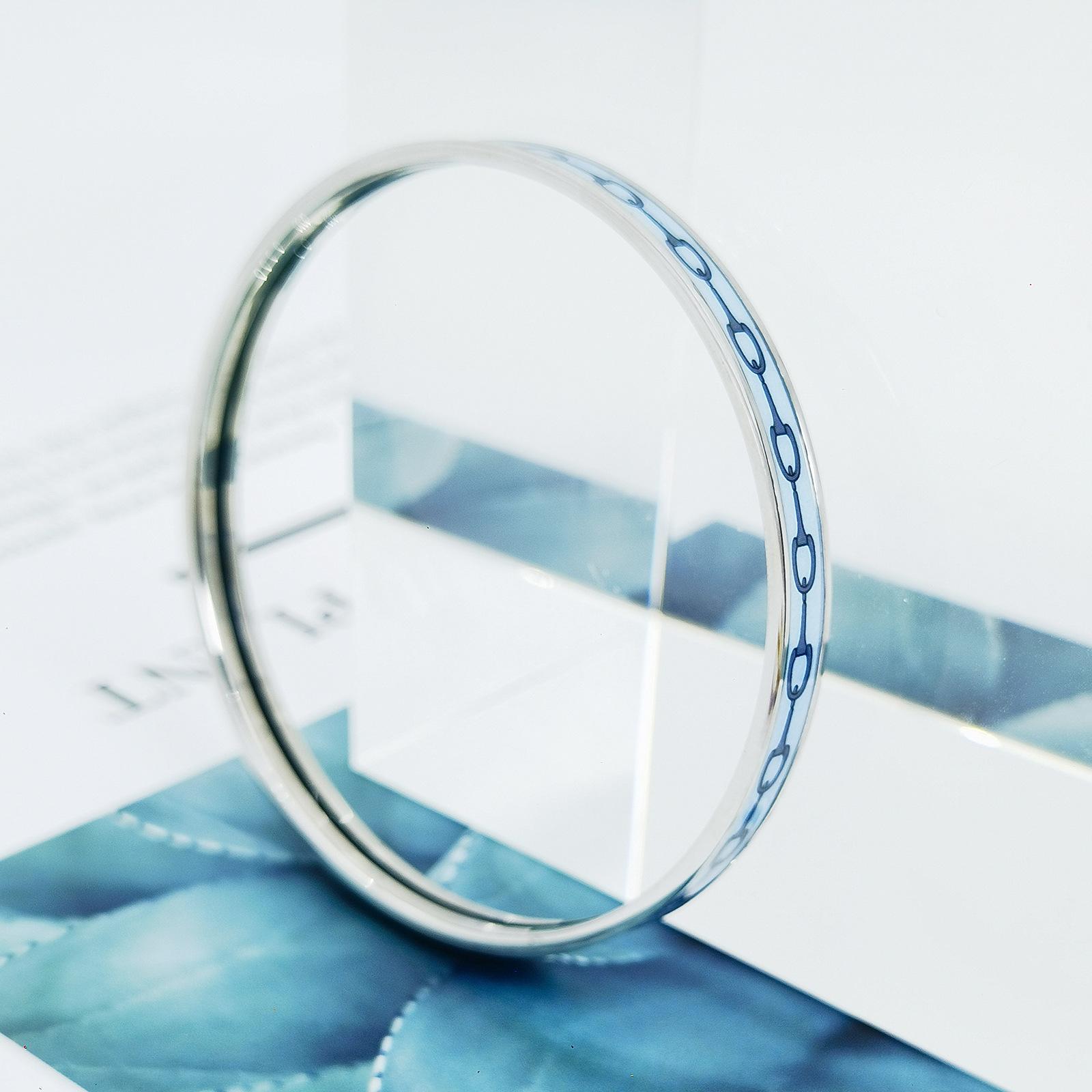 

H Круглый браслет с закрытым горлом, эмалированный цветной