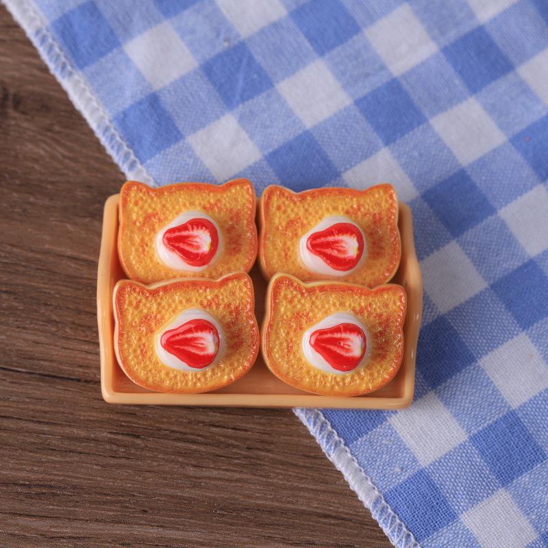 Miniature Dollhouse Caramel Toast Bread Heart Bear Resin Food Display