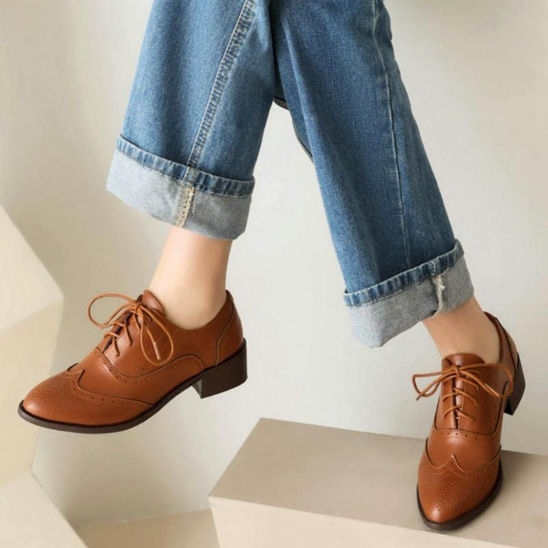 2025 New British Style Point Toe Casual Women Shoes Neutral Lace Up Trend Fashion Heels Shoes Spring And Autumn Women Shoes