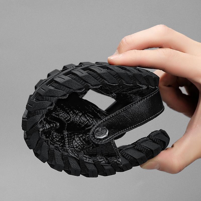 Fashion Mens Sandals Confortable Crocodile Pattern Lightweight Classic Beach Slippers Plus Size Non Slip Soft Black Sandals for Men