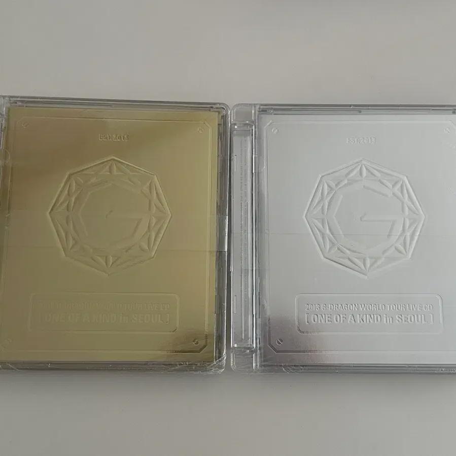 

(unopened) G-dragon One Optca Live Batch