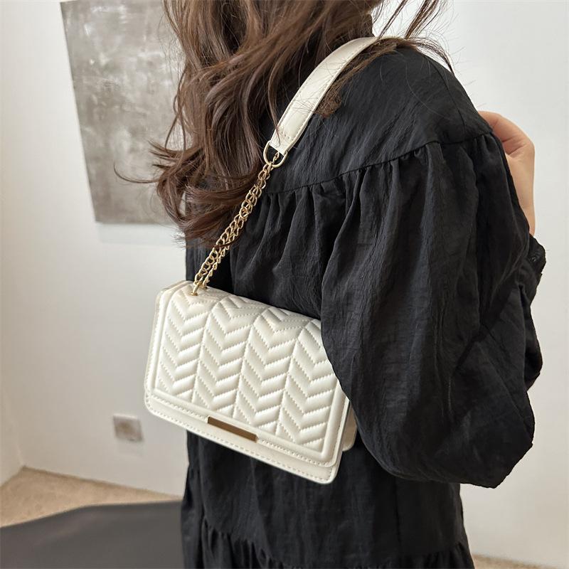New Trendy and Fashionable Personality Fashionable Small Square Bag for Women Casual and Beautiful Chain One-shoulder Crossbody Bag