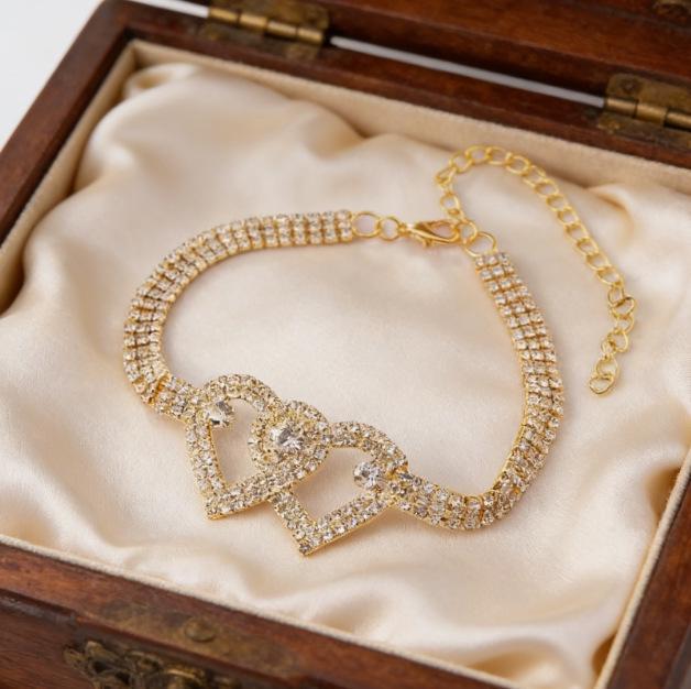 Personalized Trendy European & American Double Heart Sparkling Diamond Bracelet - Popular Women's Beach Accessory