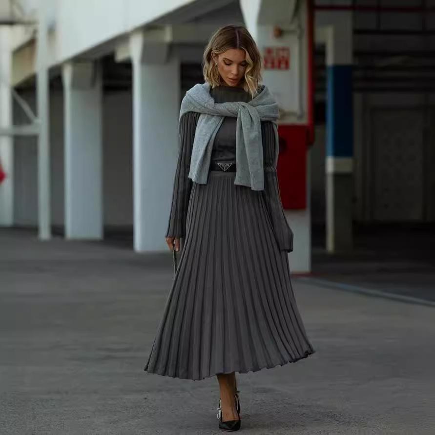 2024 Autumn Solid Color Round Neck Slimming Knit Dress