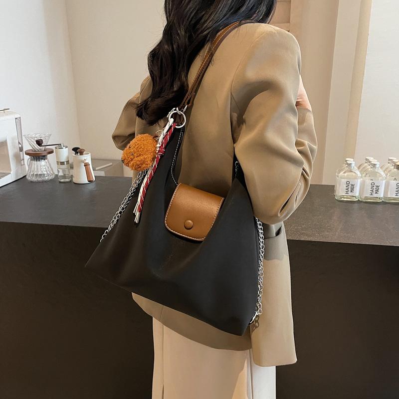Fashion and leisure students class new large-capacity tote bag 2025 new retro autumn and winter backpack big bag