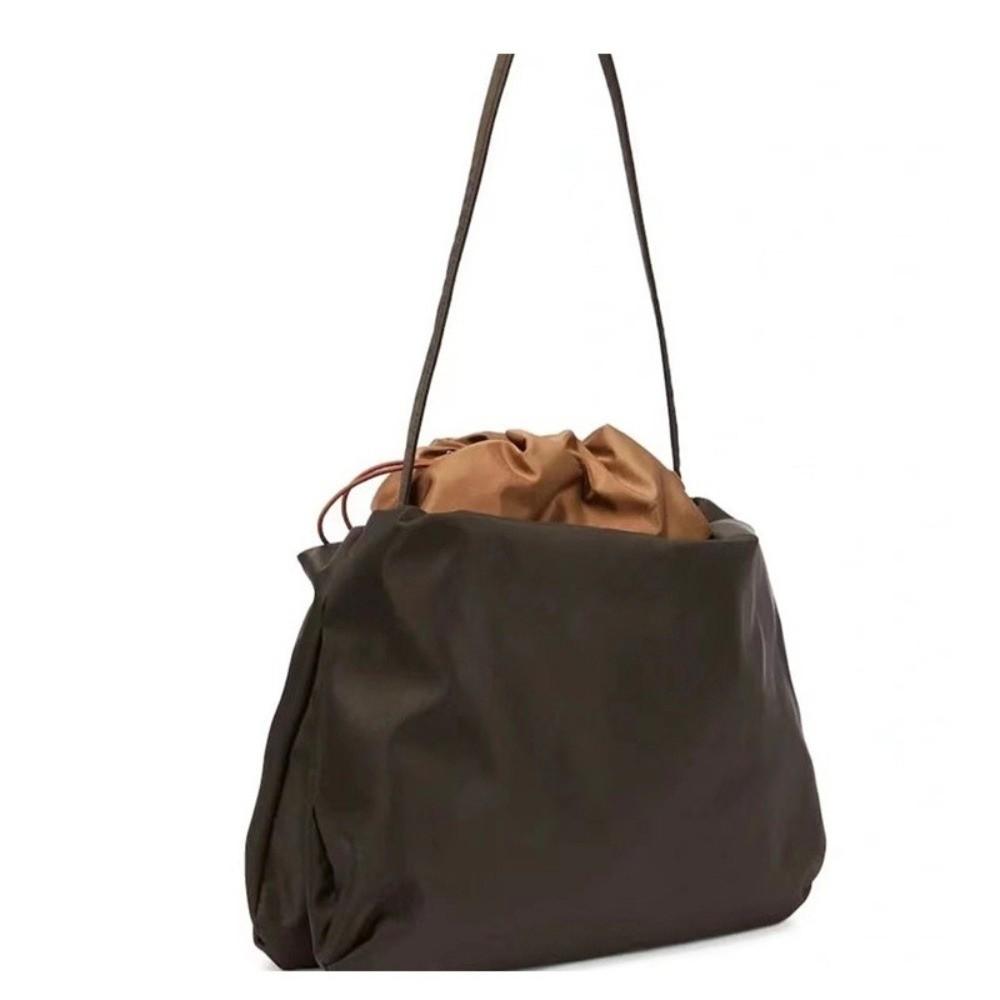 Soft Surface Cloud Shaped Shoulder Bag Nylon Large Capacity Crossbody Bags Cloud Shaped Double Strap Women's Tote Bag