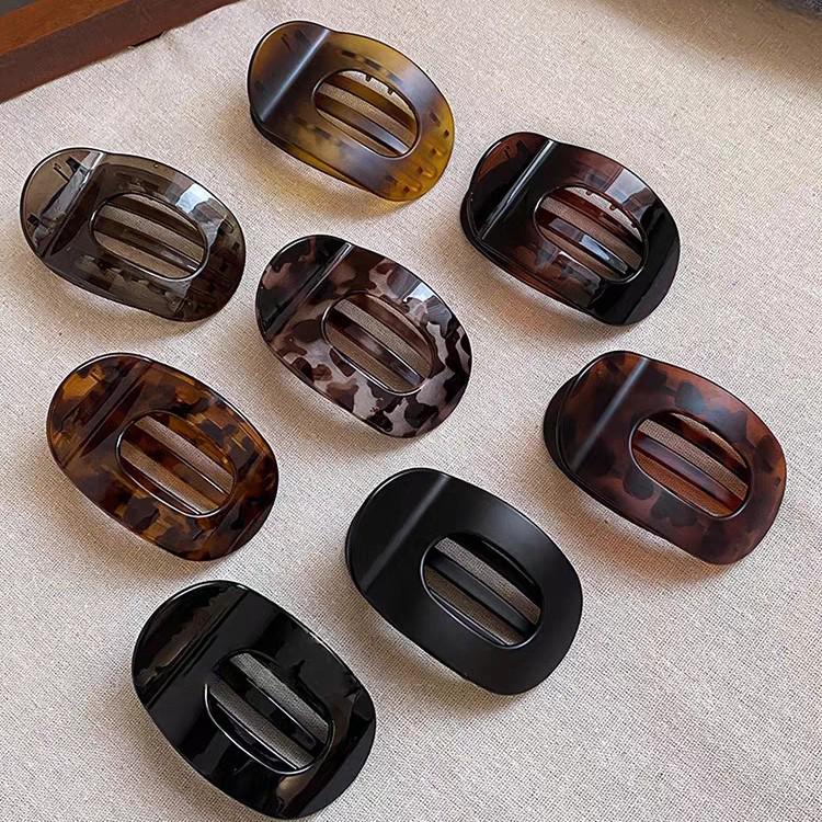 Women's 2025 High-End Retro Shell Hair Clip for Elegant Updo