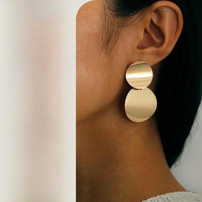 European & American Retro Geometric Metal Round Earrings for Women - Versatile & Fashionable
