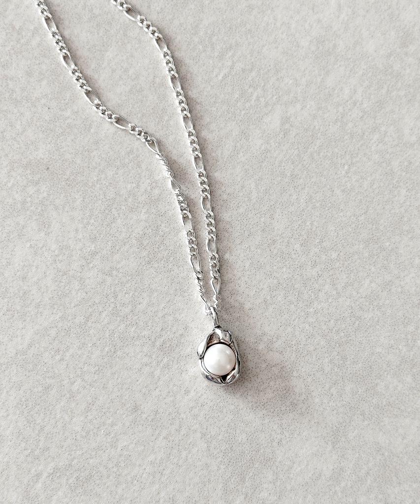 Code.H (Silver 925) Ugly Pearl Necklace