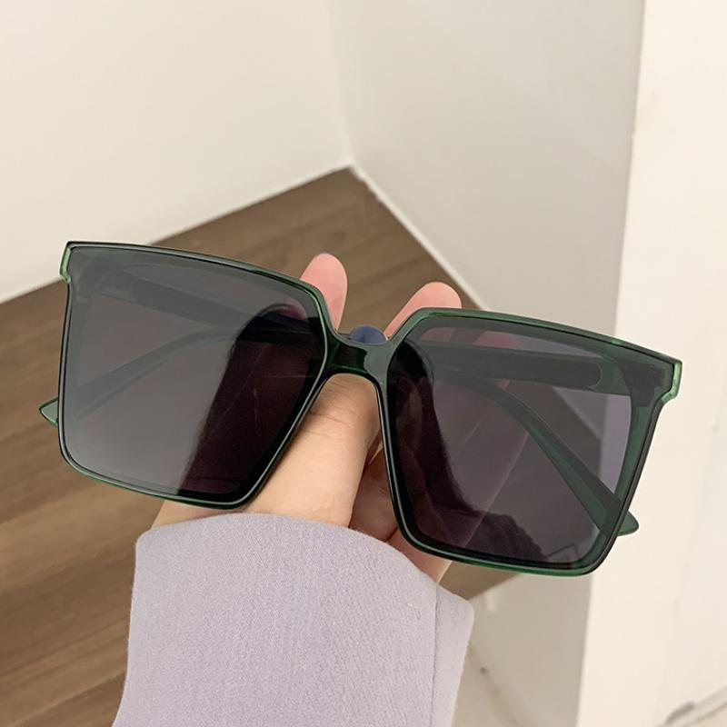 Vintage Big Frame Square Sunglasses Women Retro Fashion Oversized Gradient Black Mirror Sun Glasses for Female