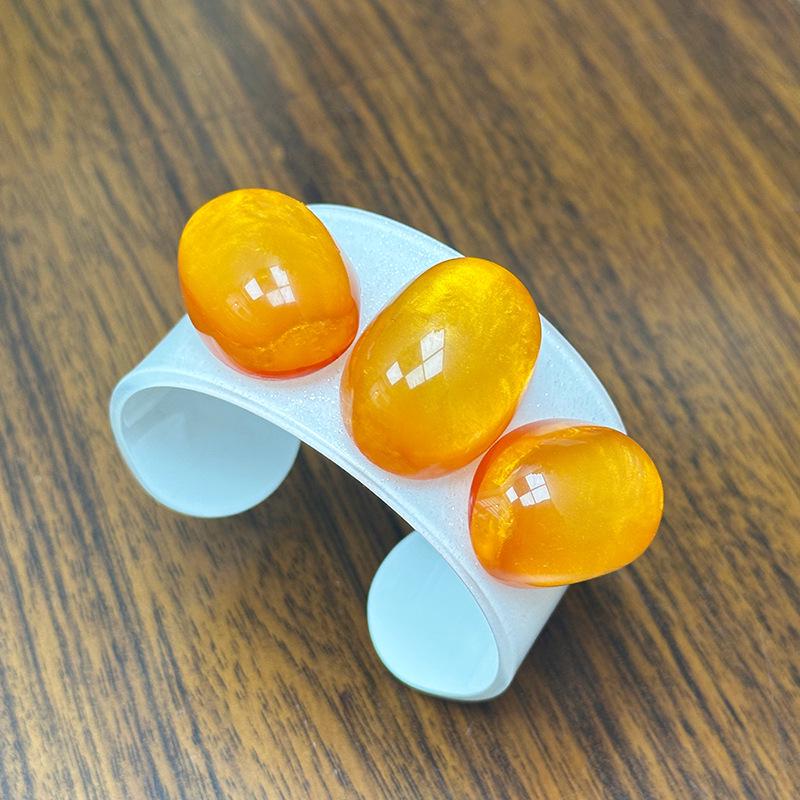 Minimalistisches Leichtluxus Acrylstein Armreif Armband