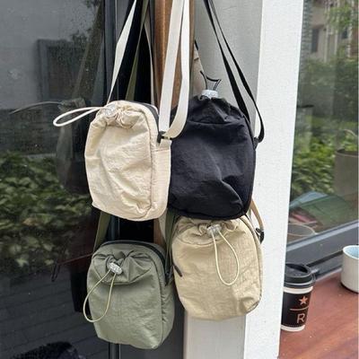 Bolsa Transversal para Celular de Lona Impermeável Ultrafina - Estilo Japonês Unissex, Leve e Versátil para Caminhar