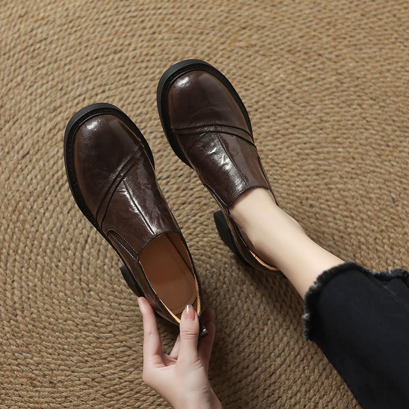 Fashion 2025 New Spring Genuine Leather Women Shoes Round Toe Women Pumps Brogue Designs Shoes for Women High Heel Loafers Ladies Shoes