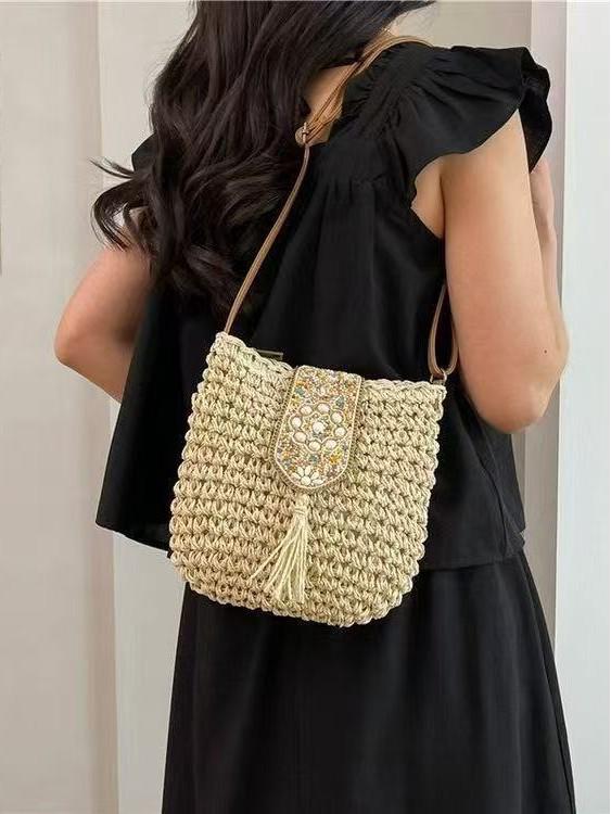 Women's 2025 Fashion Straw Tassel Crossbody Bag - Versatile Woven Beach Shoulder Bag