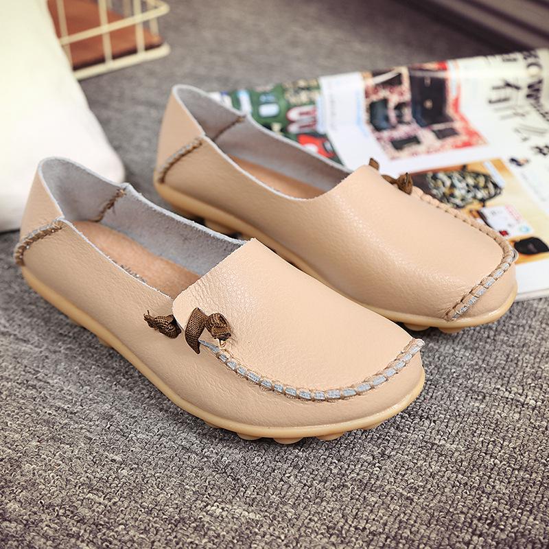 Women's Leather Shoes Flat Bottom Ladies Casual Mom Shoes Soft Loafers Women's Shallow Summer Comfort Flats Nursing Shoes