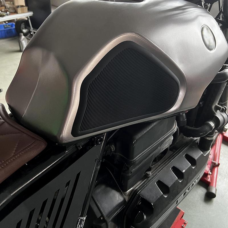 For BMW K100 K100LT K100RS K100RT K 100 Tank Rubber Pad Sticker Protect Knee Grip Decal Non-slip Stickers Motorcycle Accessories