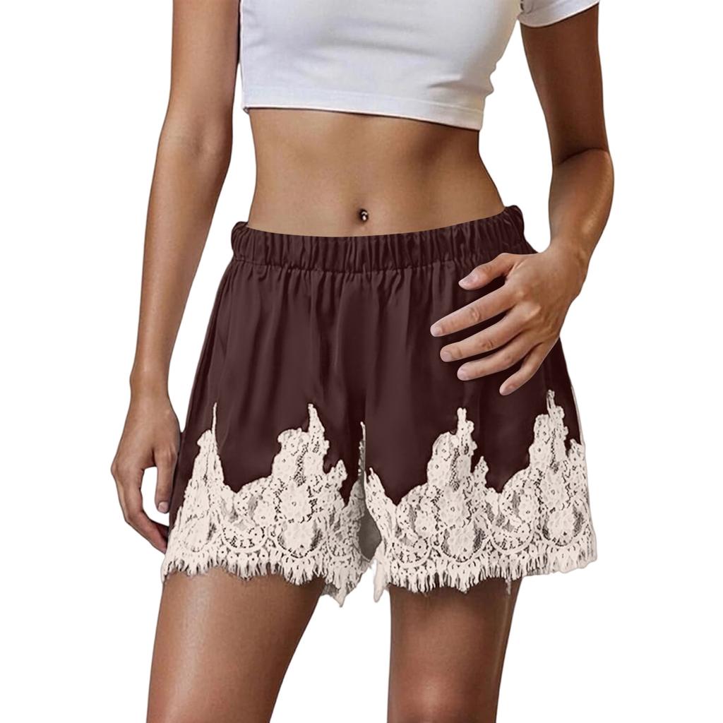 Women's Patchwork Casual Lace New Shorts Hook Flower Vacation Lace Hot Pants Shorts