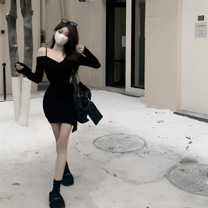 

The minister under the skirt, irregular waist dress in autumn and winter, women s sexy V-neck off-the-shoulder thin hip-wrapped short skirt S чёрный