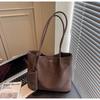 Retro Bag Women's Large-capacity New Autumn and Winter Versatile Shoulder Bag Popular Commuter Tote Bag