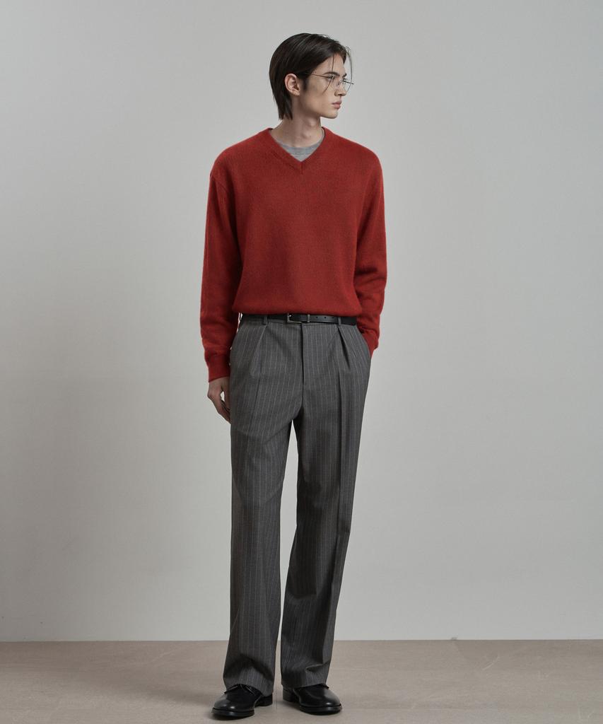 WORK ON BODY OFF Ars Semi-Overfit Layered V-Neck Knit [Red]