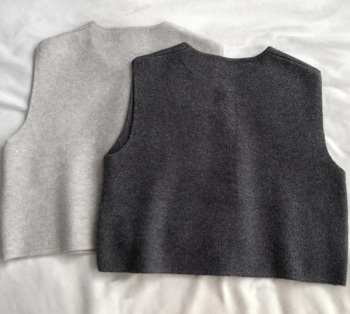 Korean Style Retro Knit Vest Jacket - Loose, Soft, Fluffy Round Neck Cardigan for Women, Perfect for Autumn and Winter