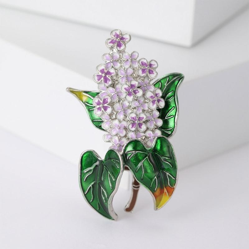 Elegante Hortensienblüten-Brosche mit künstlerischem Design, gefertigt aus robuster Legierung und Emaille zur Modeaufwertung