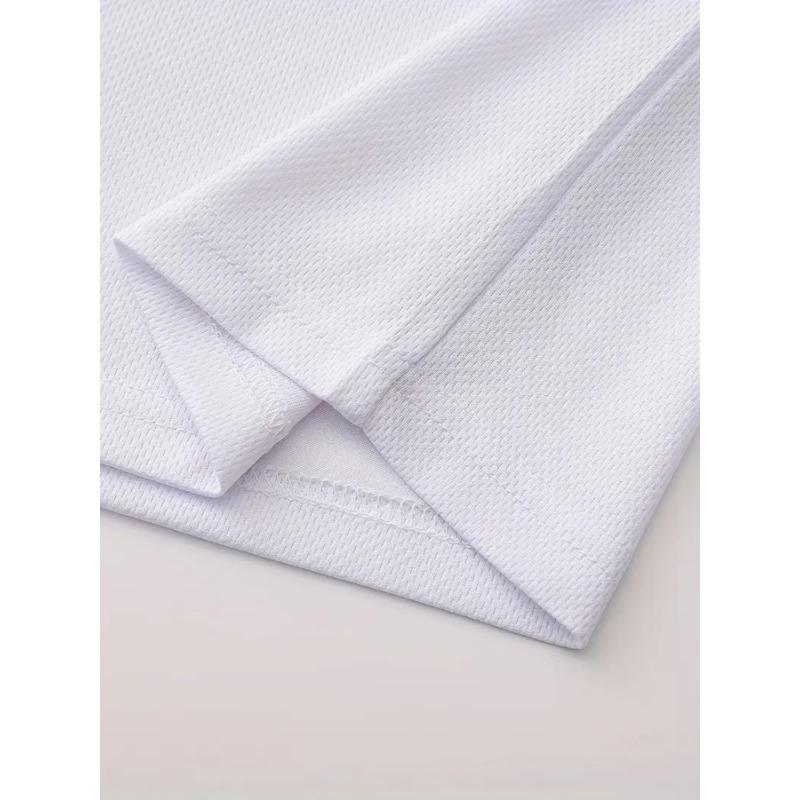 Europäische Größe Herren Dunkelblaues T-Shirt mit Schachfiguren Grafikdesign und Karomuster, Lässiges Outdoor-Taschen-Schwarzhosen-Outfit