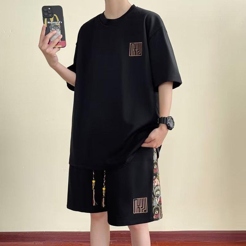 

Мужской летний модный спортивный комплект с короткими рукавами и принтом медведя XXL чёрный