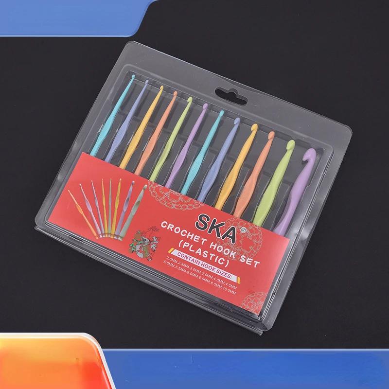 A Set of 12 Sets of DIY Knitting Crochet Tools for Knitting, Plastic Crochet Needles, Plastic Colored Aluminum Crochet Needles